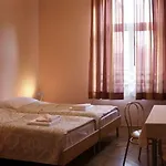 Maria 3*