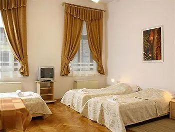 Aparthotel Maria 4*