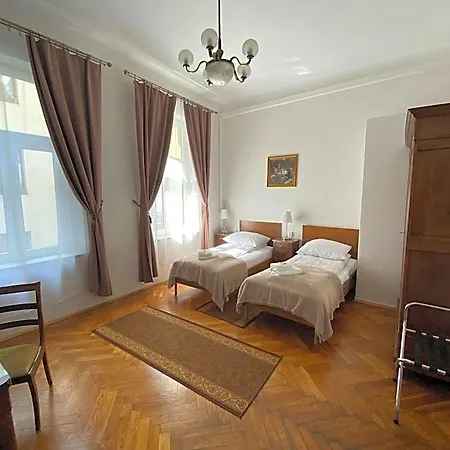 Apartahotel Maria 4*