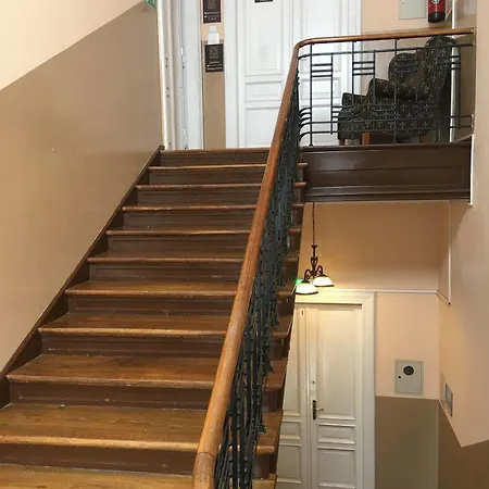 Maria מלון דירות 4*