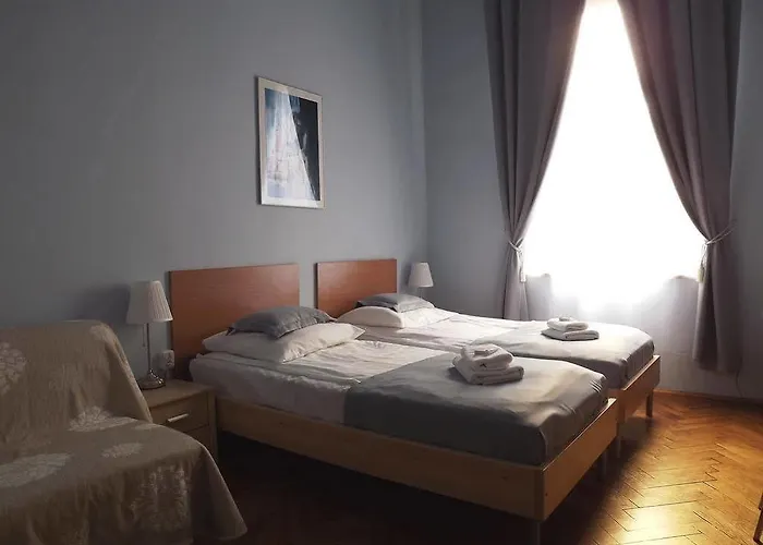 Maria Aparthotel 4*