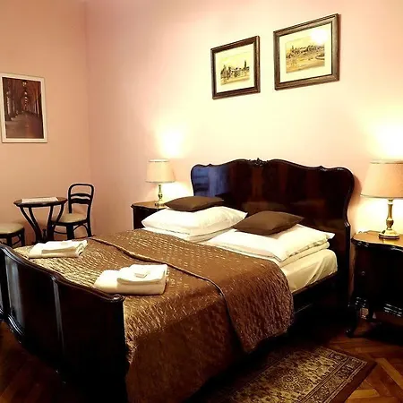 Hotel apartamentowy Maria 4*